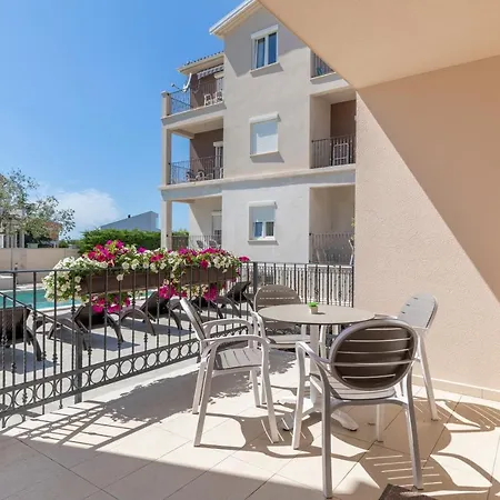 Nina Apartmán