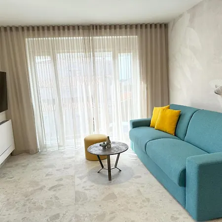 Nina Apartment