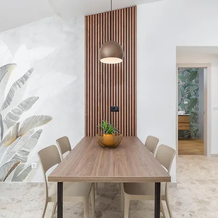 Nina Apartment *