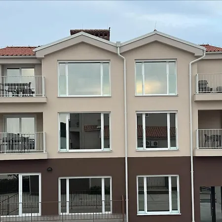 Apartment Nina